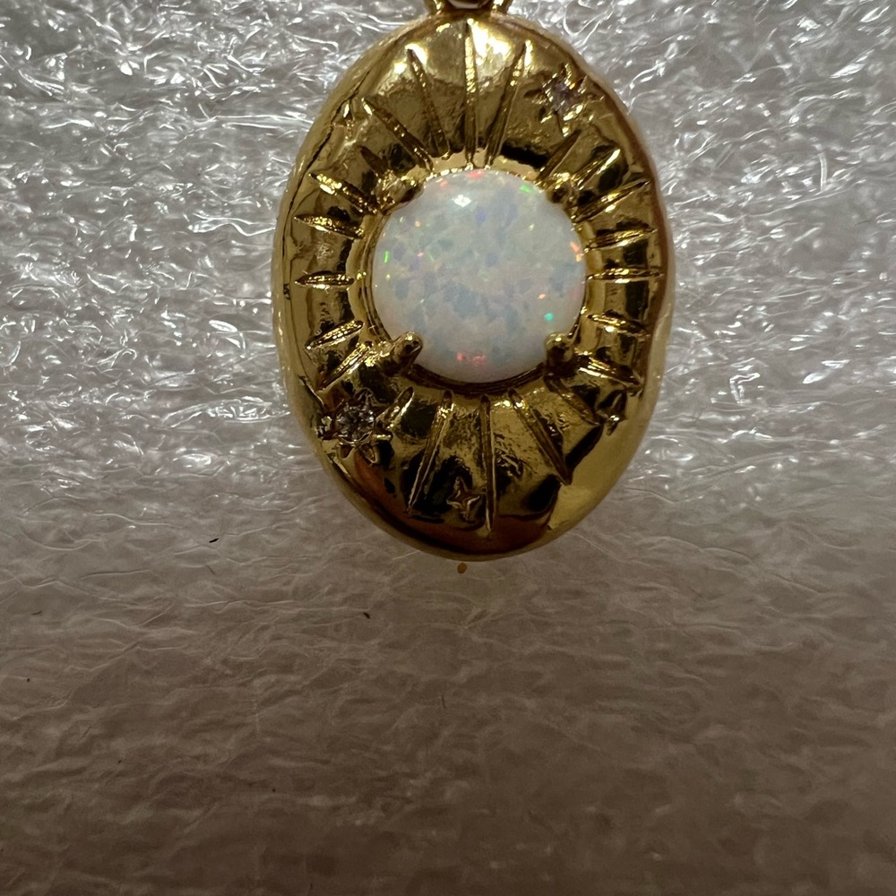 Local Electric Gold with Opal beautiful Necklace NIOB - Picture 11 of 16